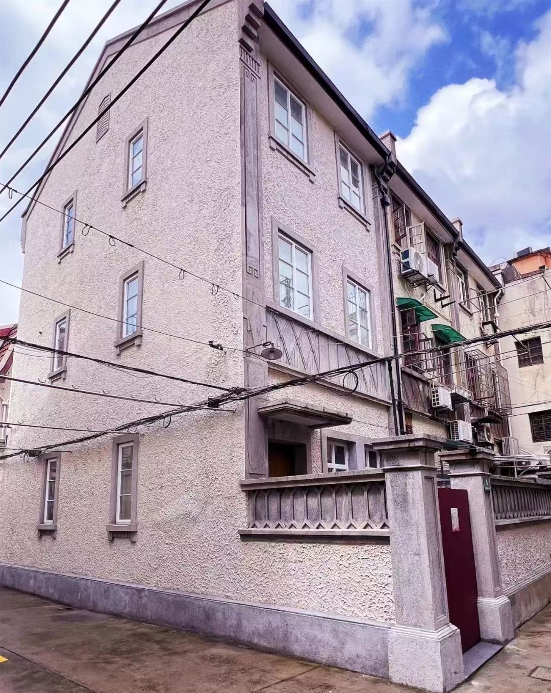 紹興路惠安坊,侘寂風(fēng)整棟新里,西邊套,三面臨空